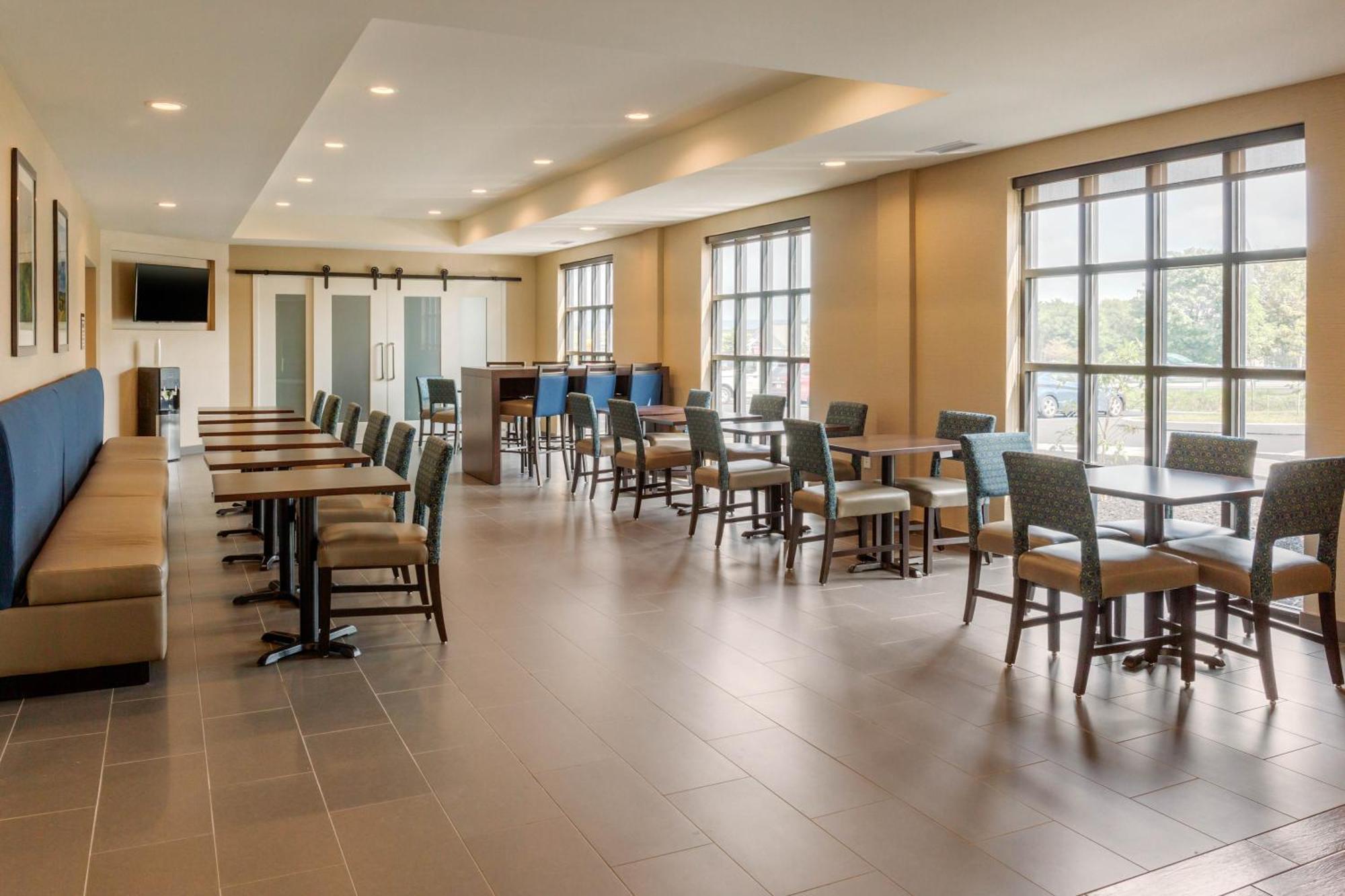 Comfort Inn & Suites Gap Amish Country Buitenkant foto