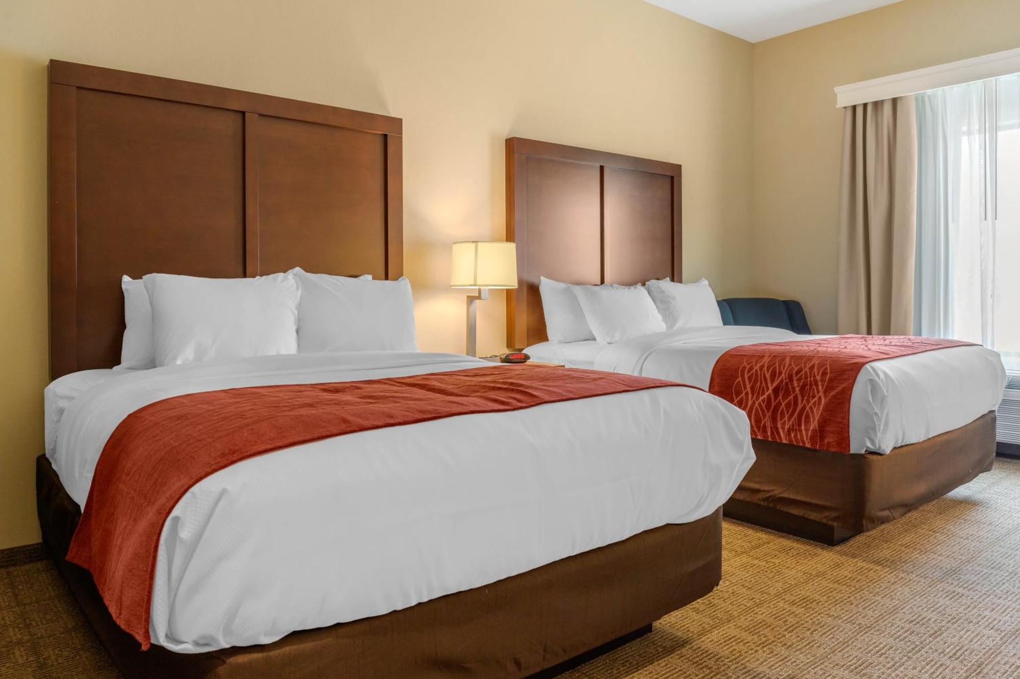 Comfort Inn & Suites Gap Amish Country Buitenkant foto
