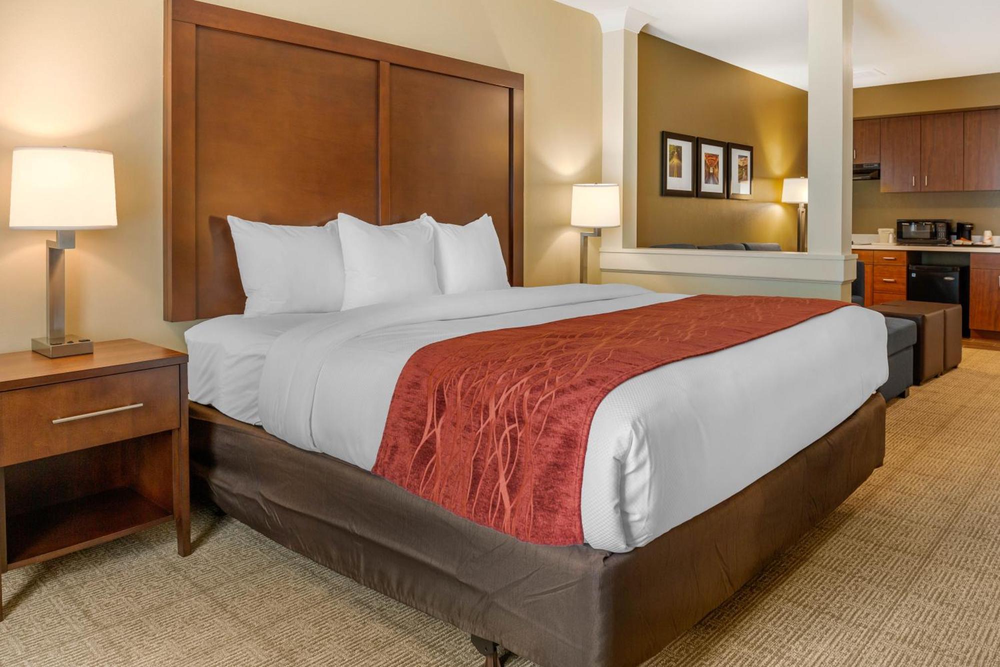 Comfort Inn & Suites Gap Amish Country Buitenkant foto